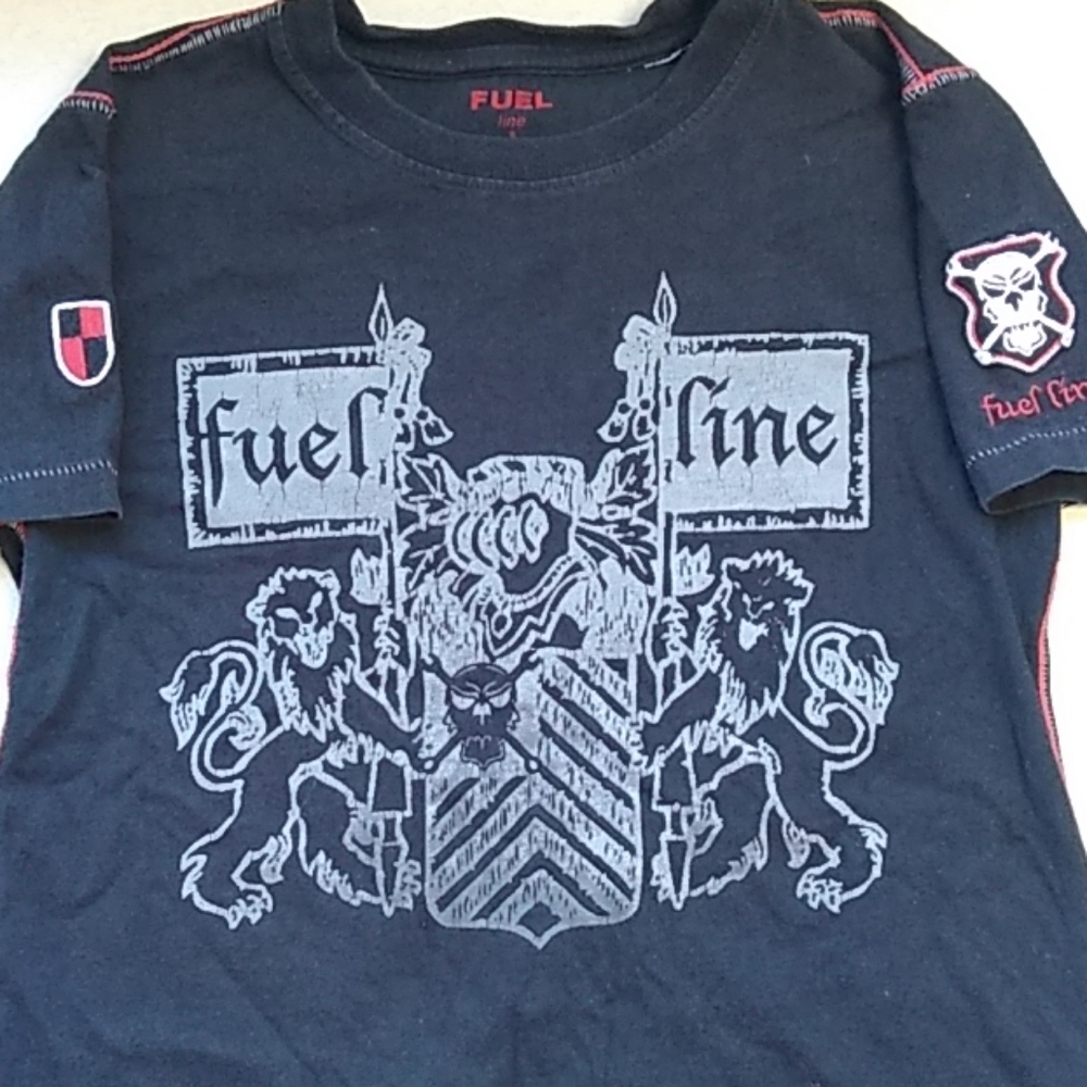 Fuel line black tee, boy's size 8. Used